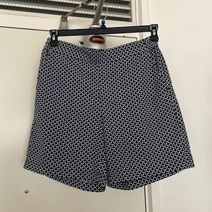 ❤️ 4 for $20 ❤️ TALBOTS Navy and White Shorts with pockets